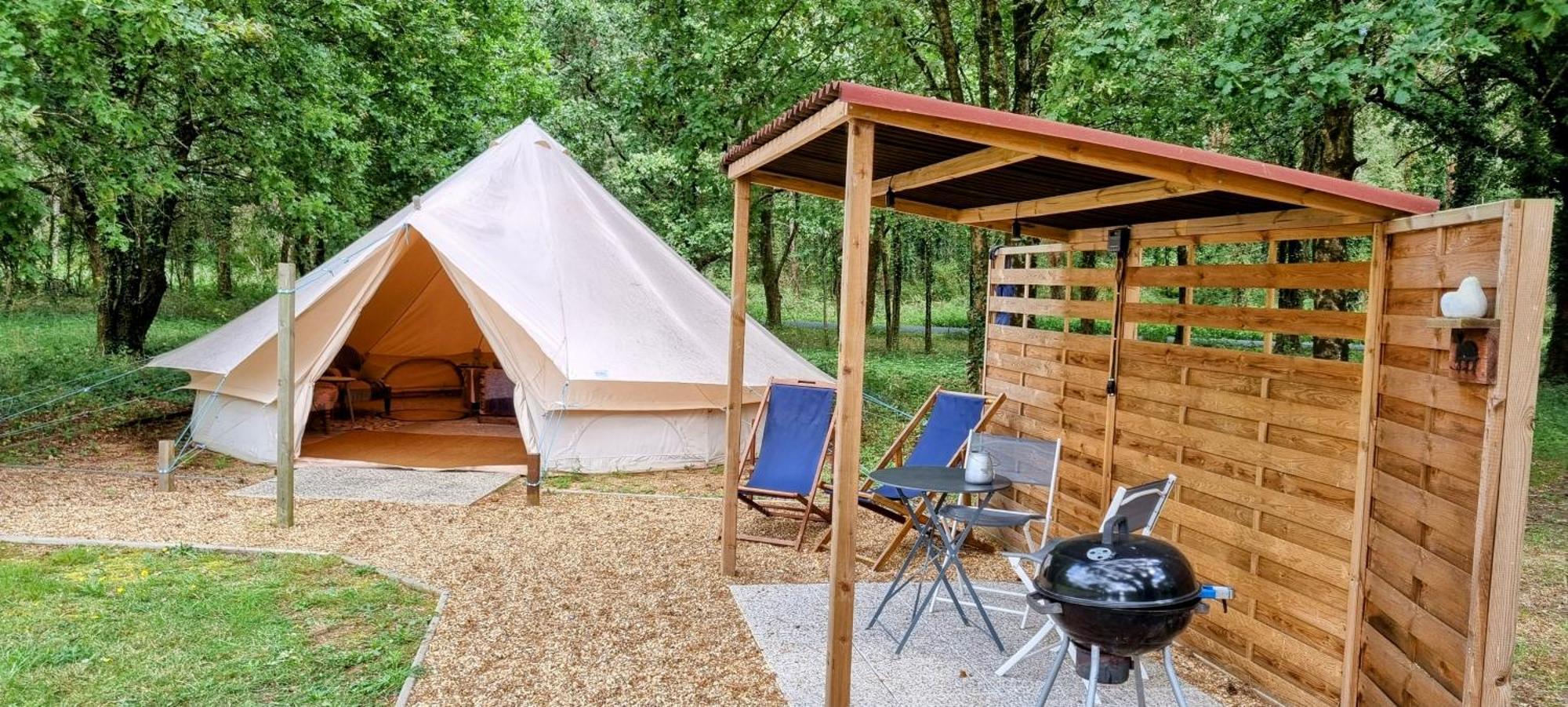 Luxury Bell Tent At Camping La Fortinerie Mouliherne Extérieur photo
