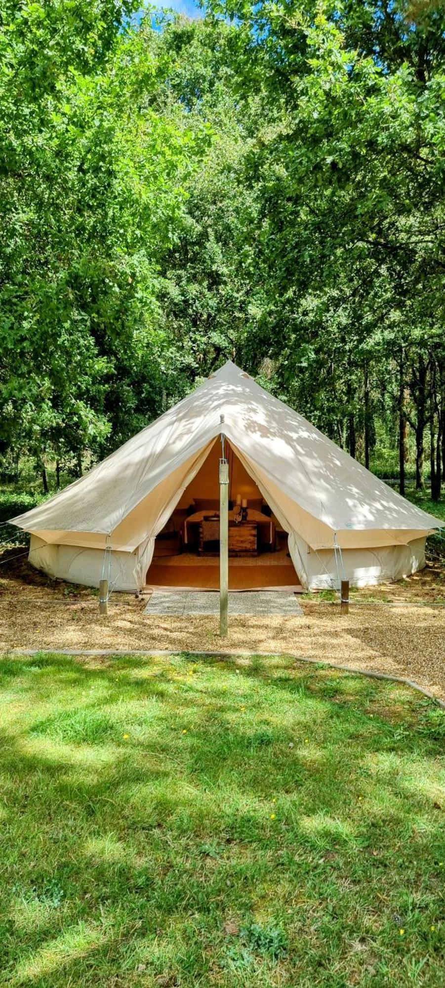 Luxury Bell Tent At Camping La Fortinerie Mouliherne Extérieur photo