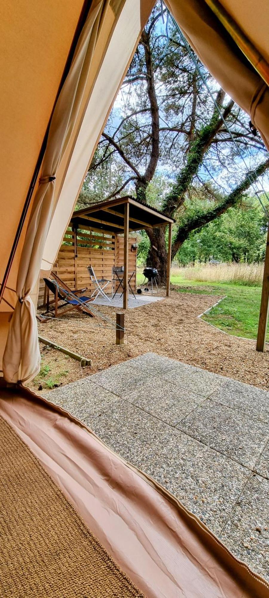 Luxury Bell Tent At Camping La Fortinerie Mouliherne Extérieur photo